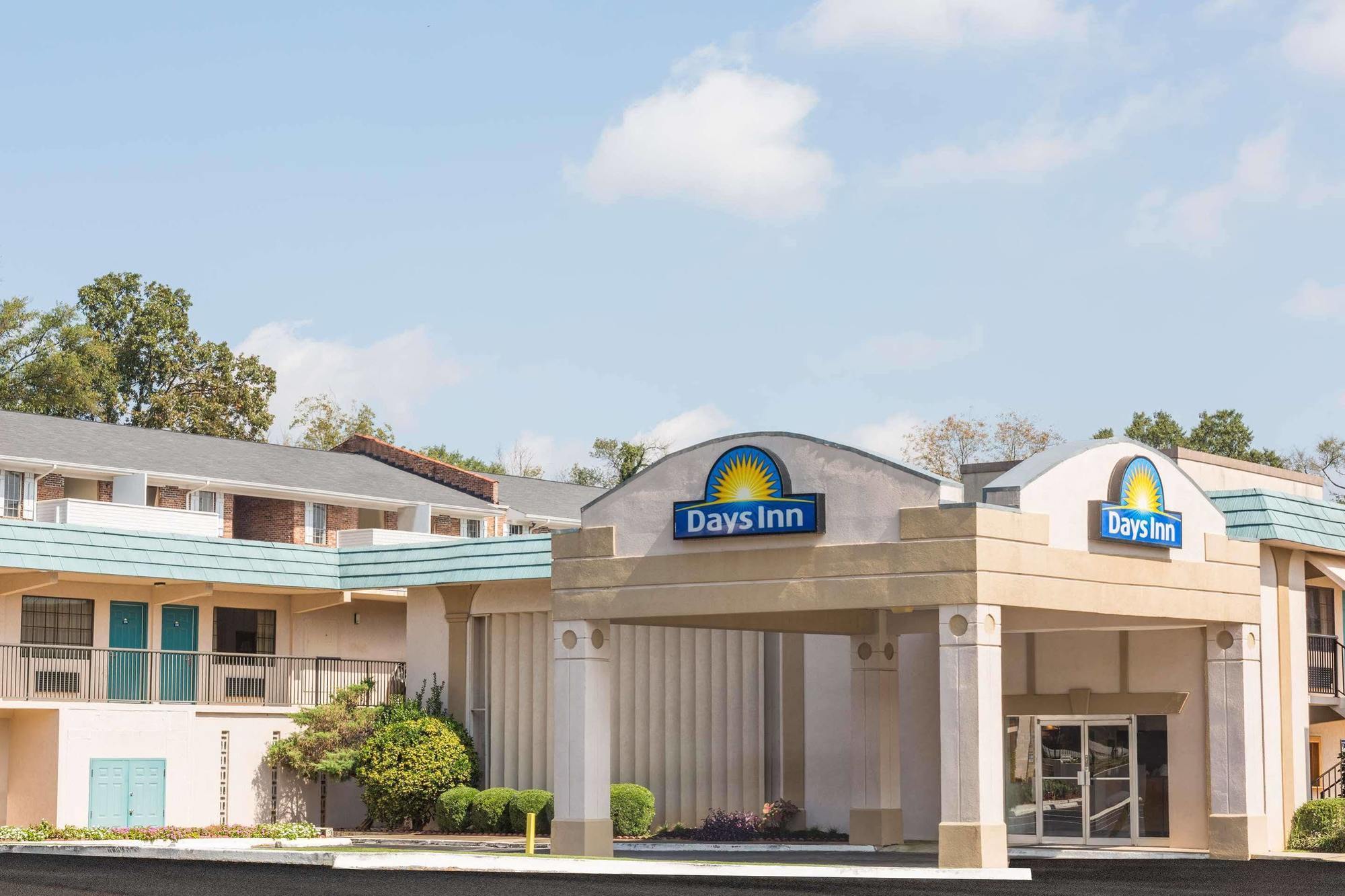 Days Inn By Wyndham 阿森斯 外观 照片